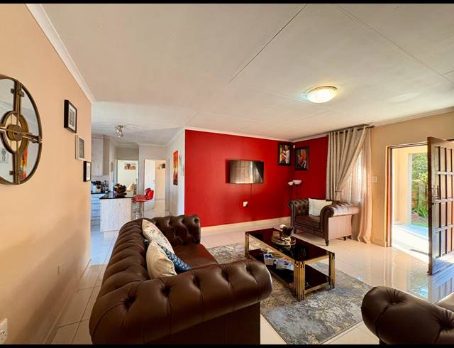 3 BEDROOM HOUSE FOR SALE IN DALPARK EXT 1